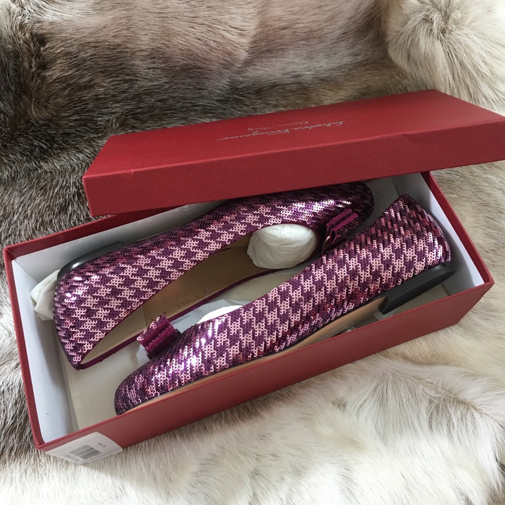 SALVATORE FERRAGAMO Varina Purple Sequin Flats 9 C